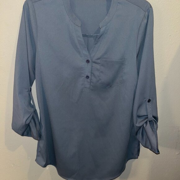 Messic Women's Roll Tab Sleeve Blouse -- Size Medium - Picture 1 of 5